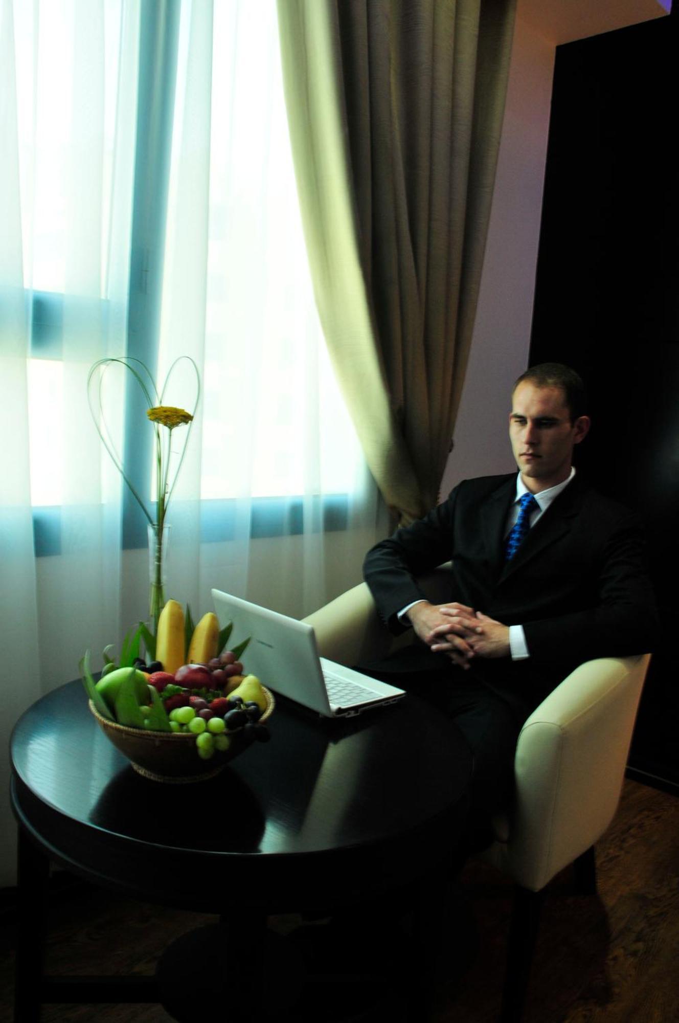 The Olive Hotel, Juffair Manama Dış mekan fotoğraf